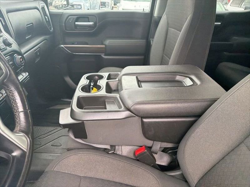 Used 2022 Chevrolet Silverado 1500 LT w/ Safety Package image 10