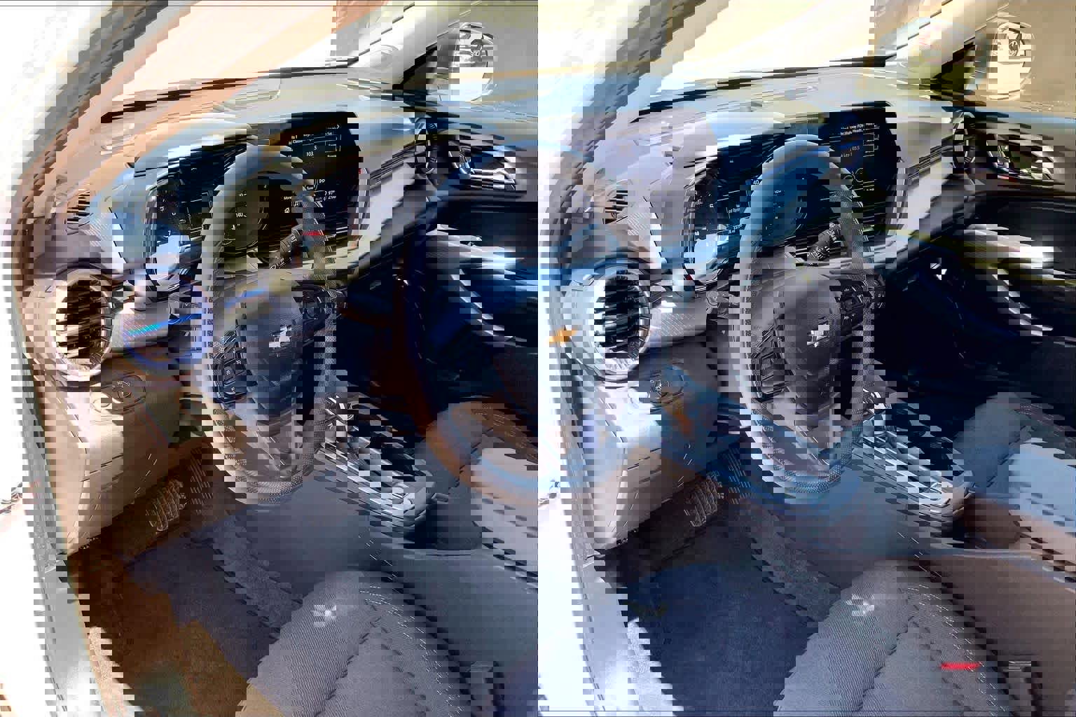 Used 2025 Chevrolet Trax LS image 18