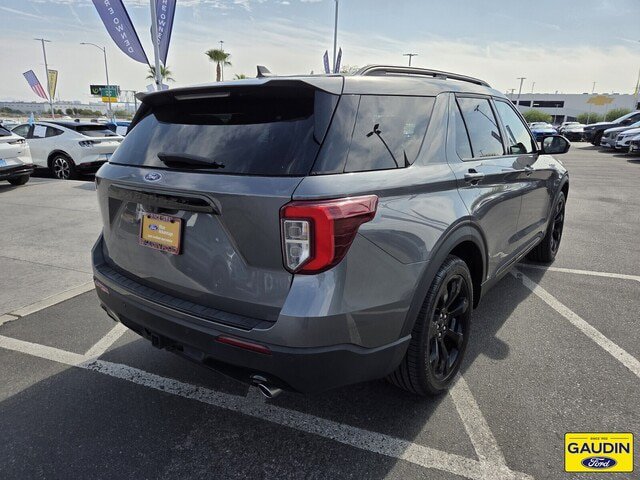 Certified 2024 Ford Explorer ST-Line w/ Class IV Trailer Tow Package RWD image 7