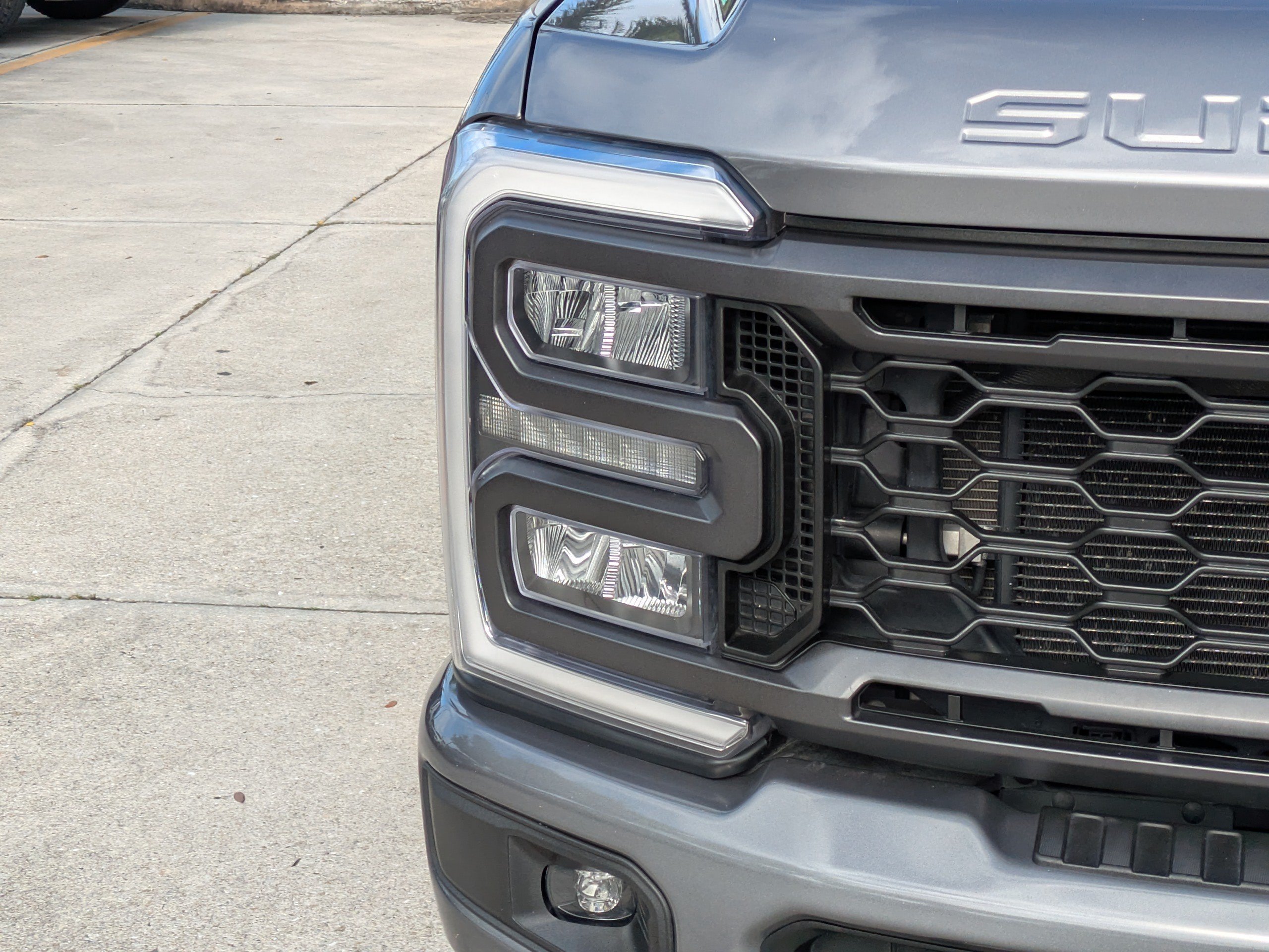 Certified 2023 Ford F250 Lariat w/ Sport Appearance Package AWD/4WD image 9