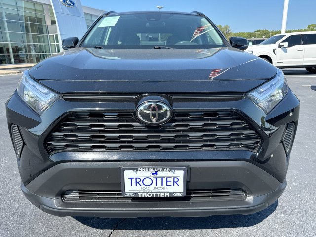 Used 2025 Toyota RAV4 XLE AWD/4WD image 27