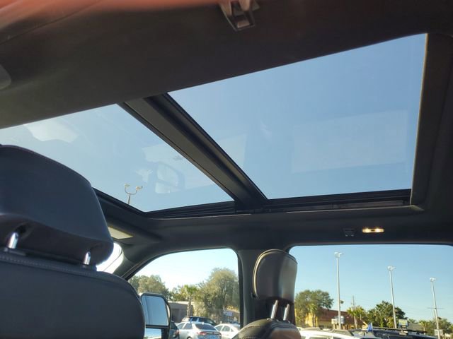 Certified 2022 Ford F350 Platinum w/ FX4 Off-Road Package image 13