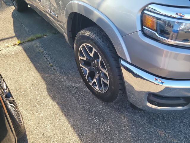 Used 2025 RAM 1500 Laramie AWD/4WD image 4