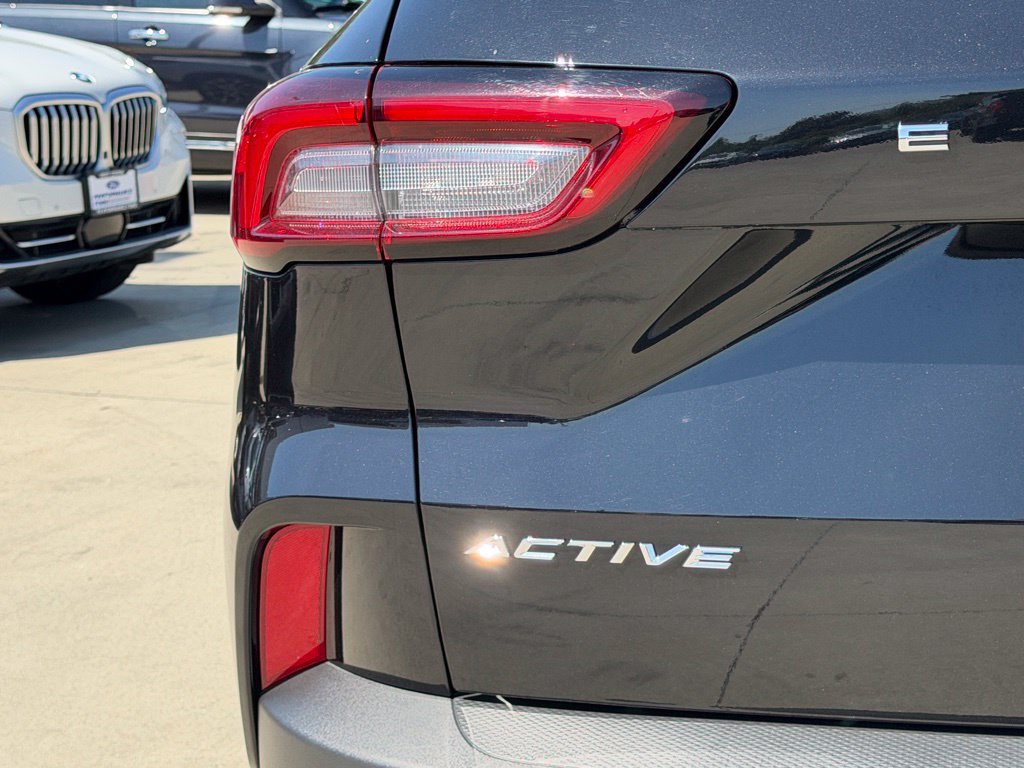 Certified 2025 Ford Escape Active FWD image 14