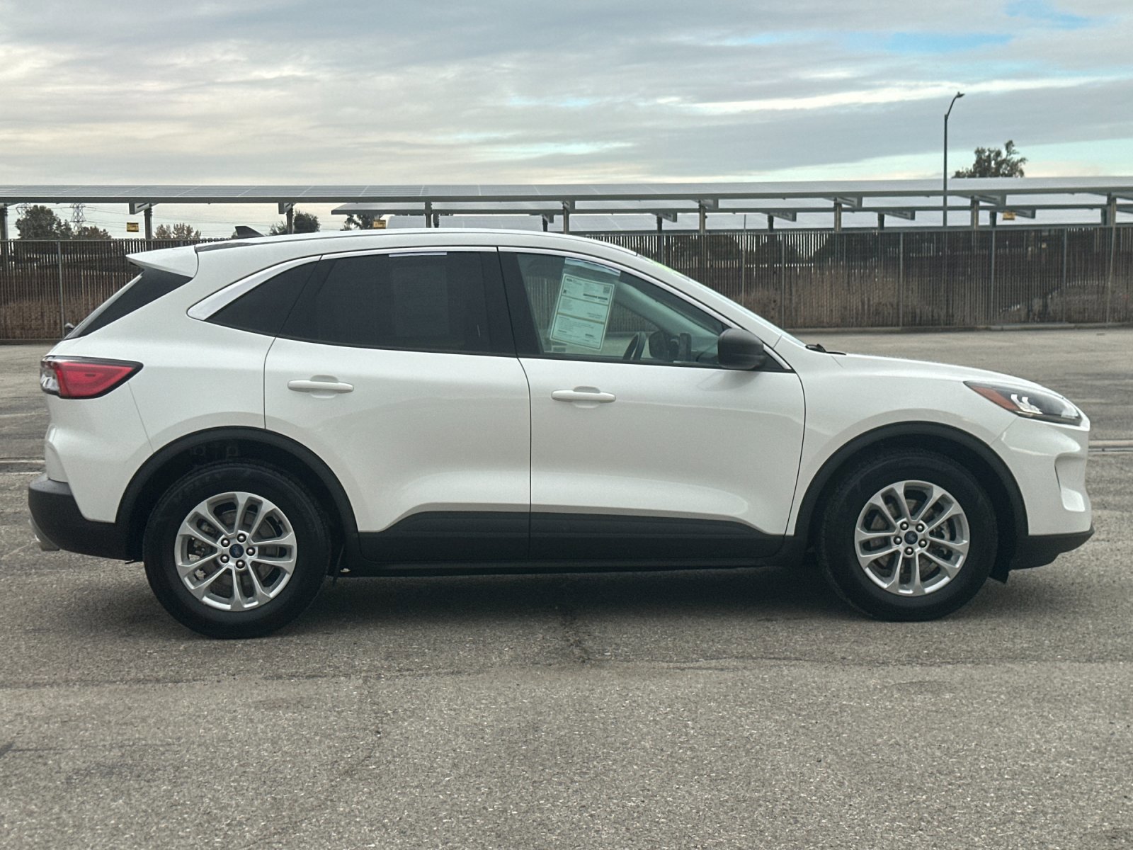 Certified 2022 Ford Escape SE image 6