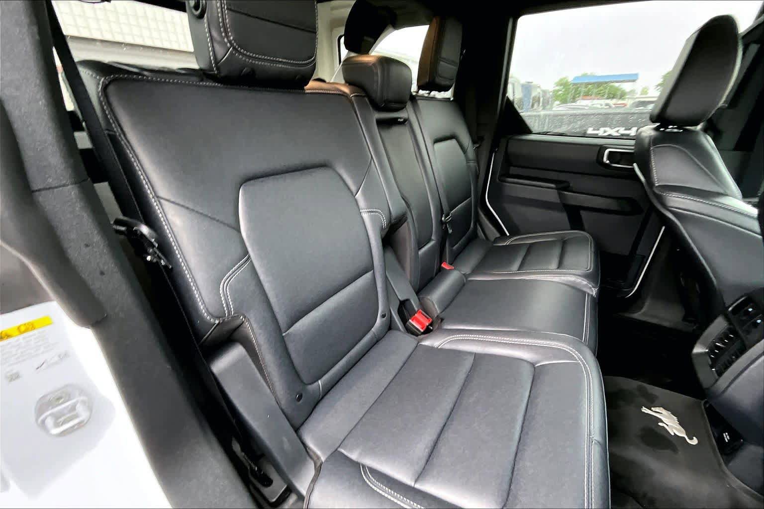 Certified 2025 Ford Bronco Big Bend w/ Black Diamond Package AWD/4WD image 20