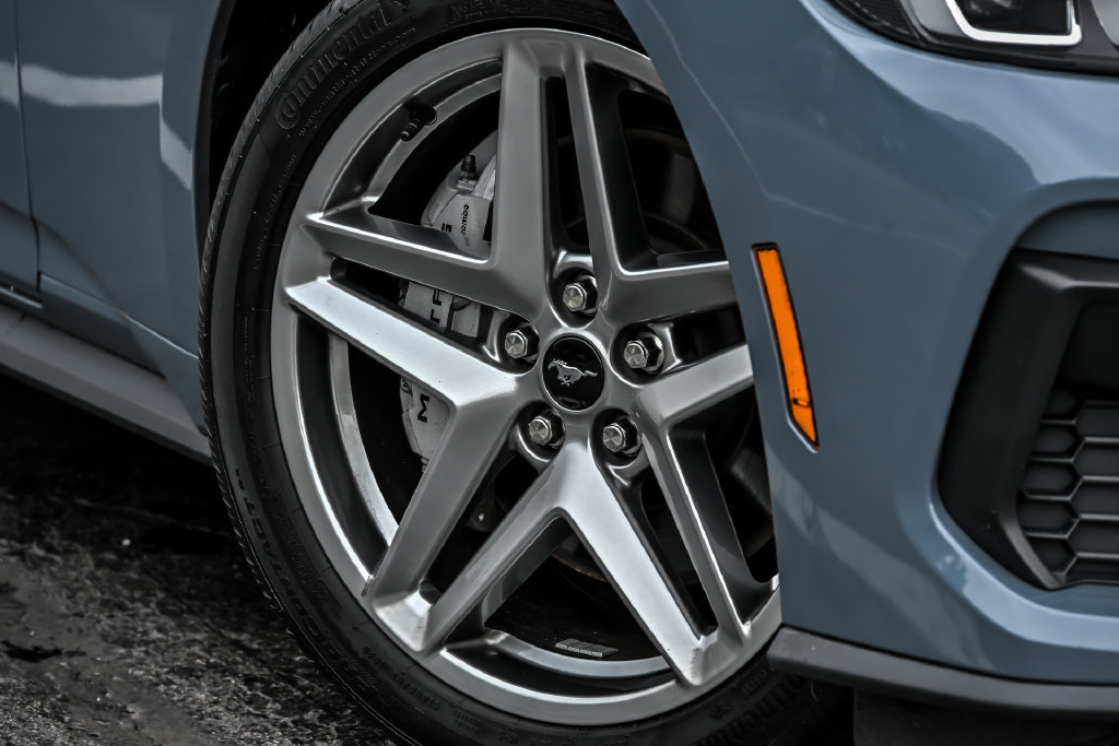 Certified 2024 Ford Mustang GT Premium RWD image 3