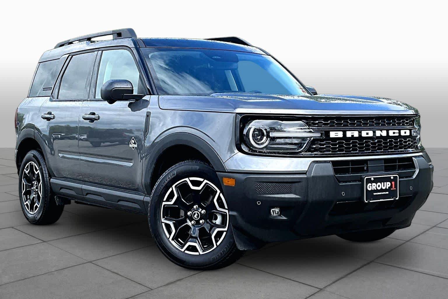 Certified 2025 Ford Bronco Sport Outer Banks w/ Outer Banks Tech Package+ AWD/4WD image 3