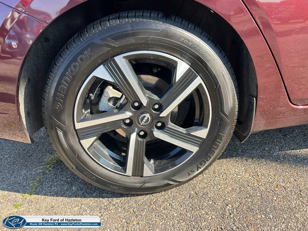 Used 2024 Nissan Sentra SV FWD image 11