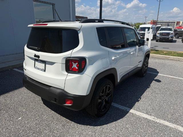 Used 2017 Jeep Renegade Altitude AWD/4WD image 5