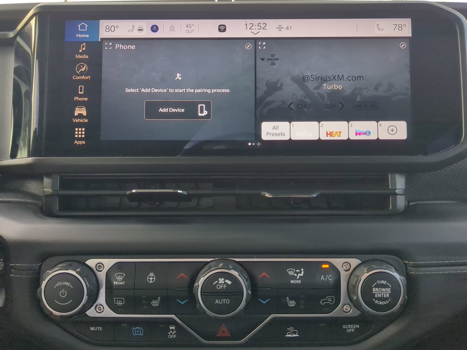 Used 2025 Jeep Wrangler Rubicon w/ Convenience Group image 50