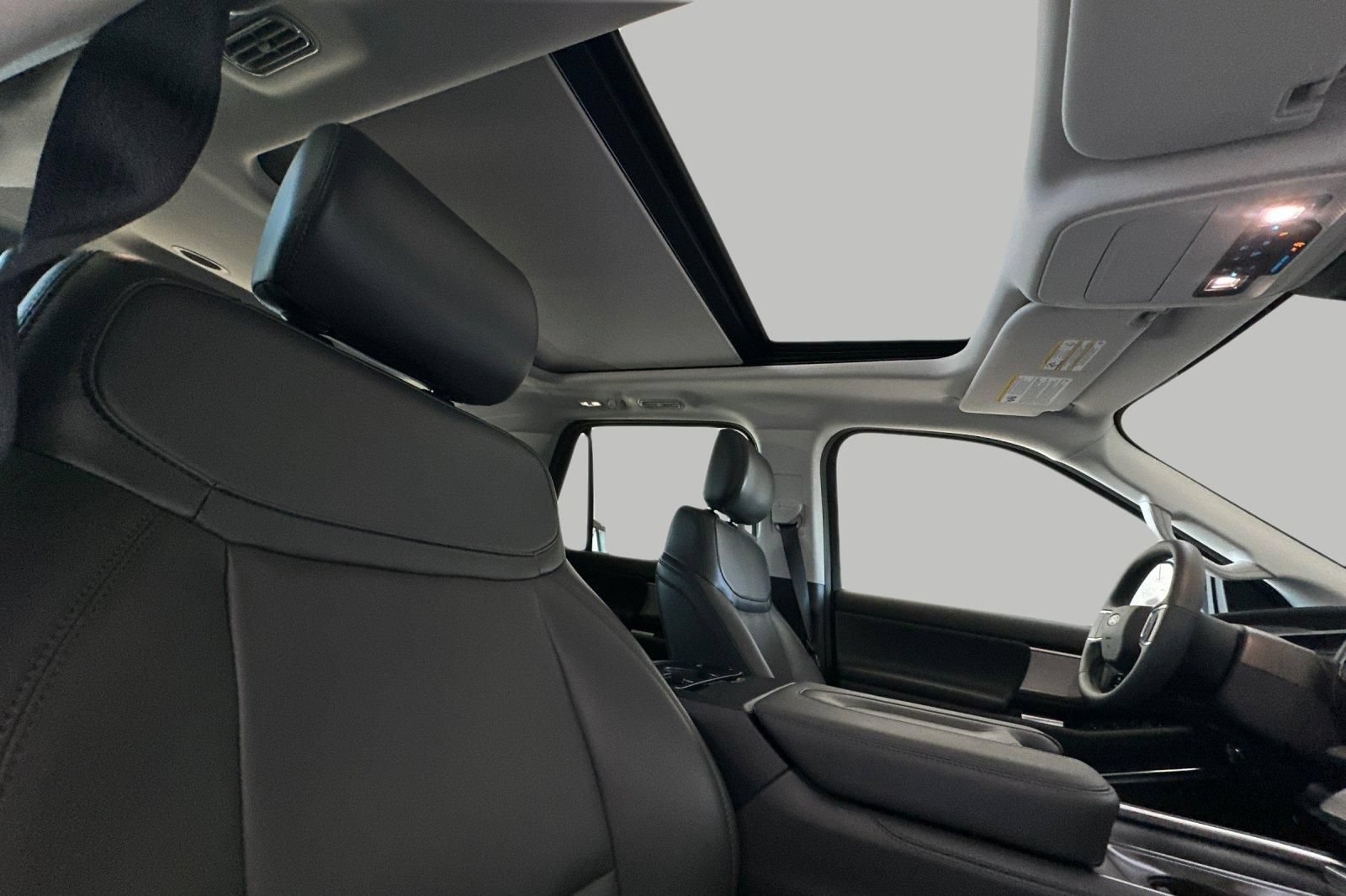 Certified 2026 Ford Expedition Active AWD/4WD image 18