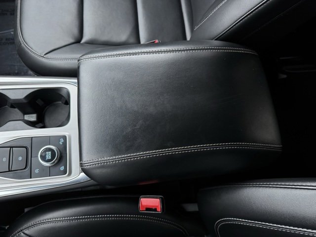 Certified 2023 Ford Explorer XLT w/ Equipment Group 202A image 18