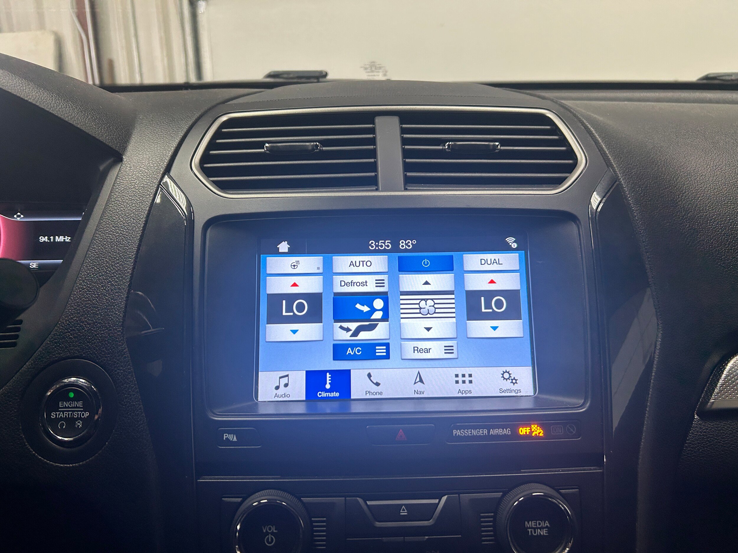 Certified 2018 Ford Explorer XLT w/ Equipment Group 202A AWD/4WD image 20