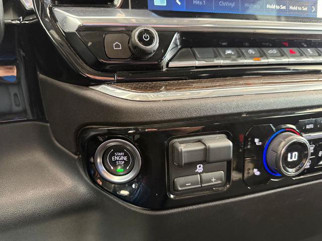 Used 2025 Chevrolet Silverado 1500 LT RWD image 16
