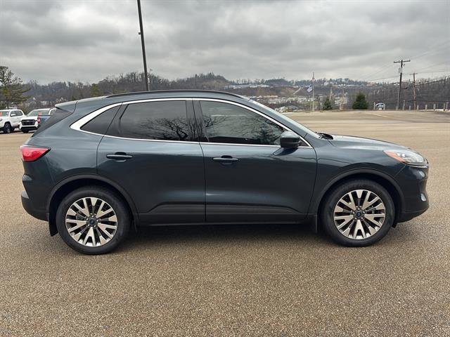 Certified 2022 Ford Escape Titanium w/ Class II Trailer Tow Package image 6