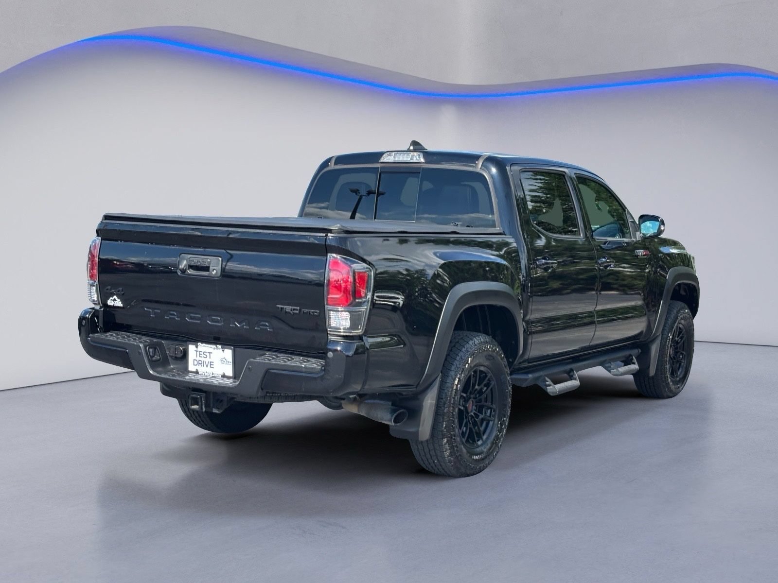 Used 2020 Toyota Tacoma TRD Pro AWD/4WD image 3