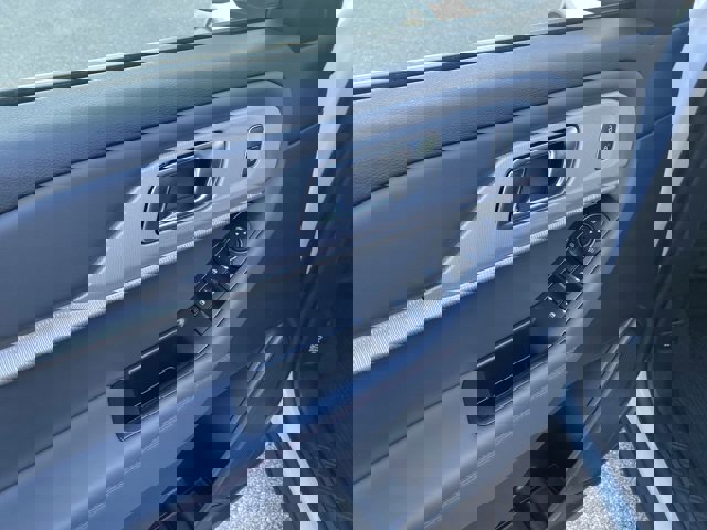 Certified 2025 Ford Explorer Active image 11