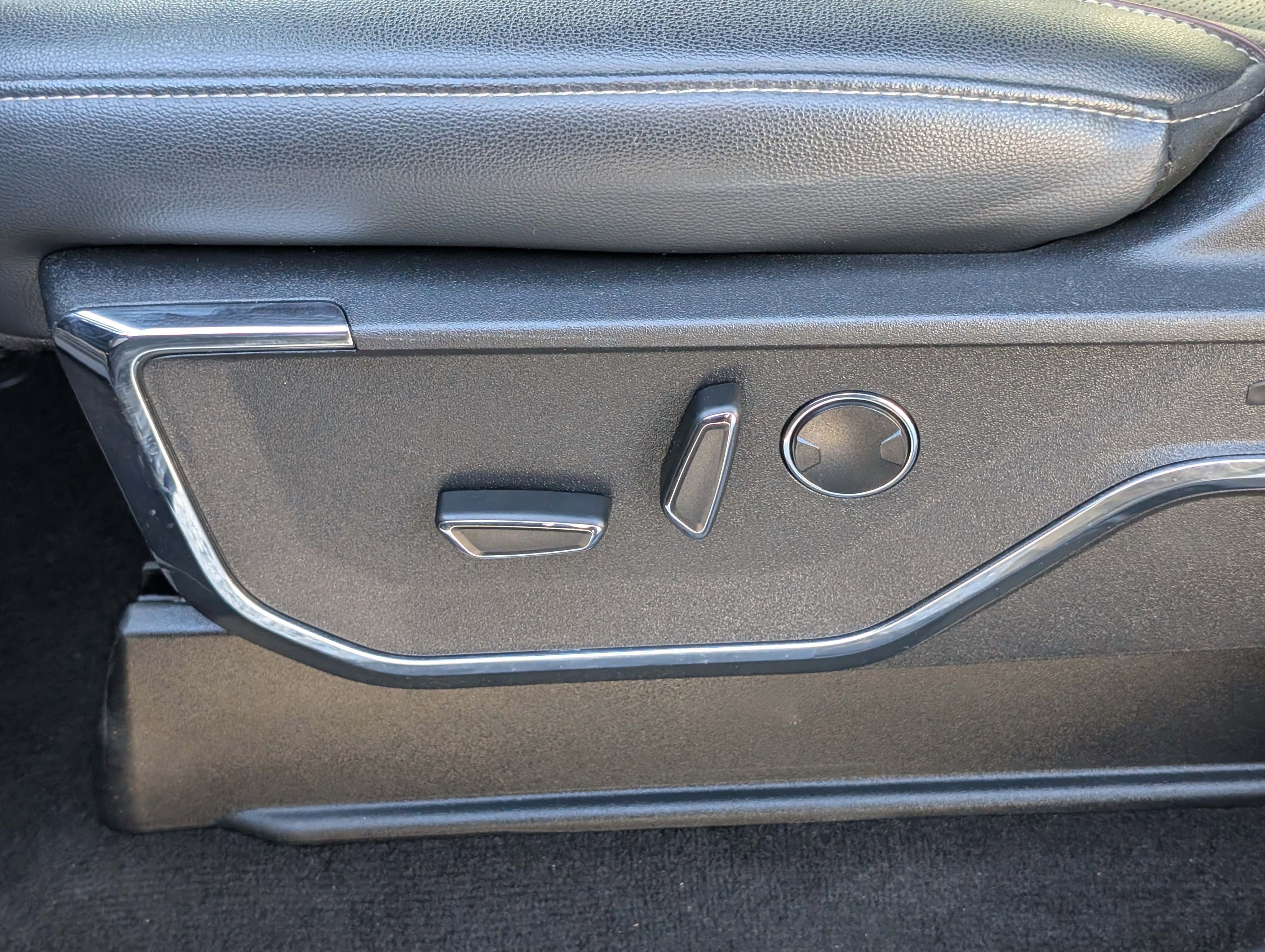 Certified 2022 Ford F150 Lariat w/ Equipment Group 502A High image 20