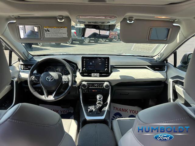 Used 2021 Toyota RAV4 XLE Premium AWD/4WD image 17