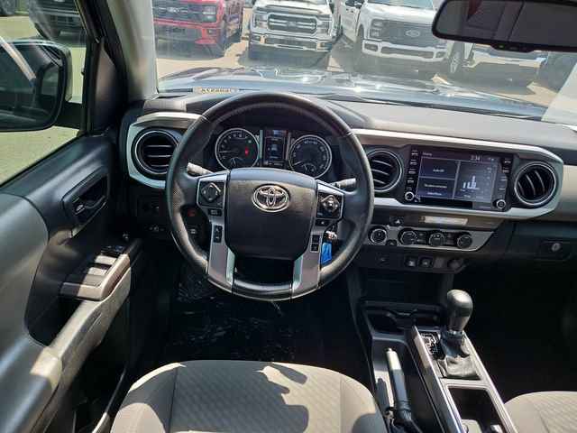 Used 2022 Toyota Tacoma SR5 AWD/4WD image 11