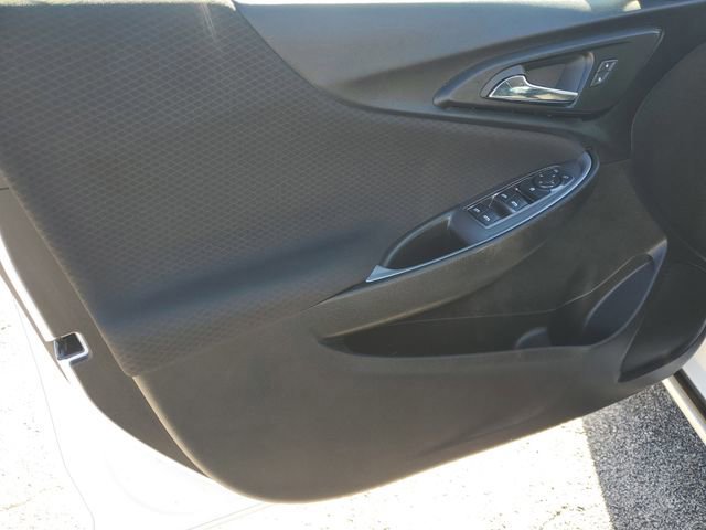 Used 2024 Chevrolet Malibu LT image 18