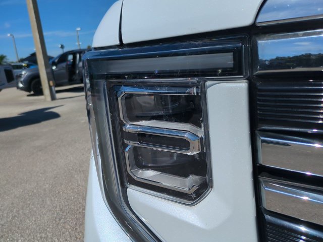 Used 2026 GMC Sierra 1500 SLT w/ SLT Premium Plus Package AWD/4WD image 10