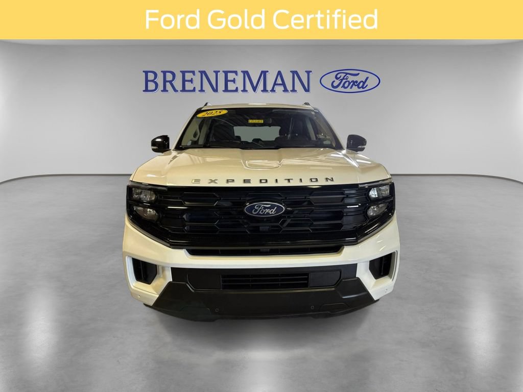 Certified 2025 Ford Expedition Active AWD/4WD image 2