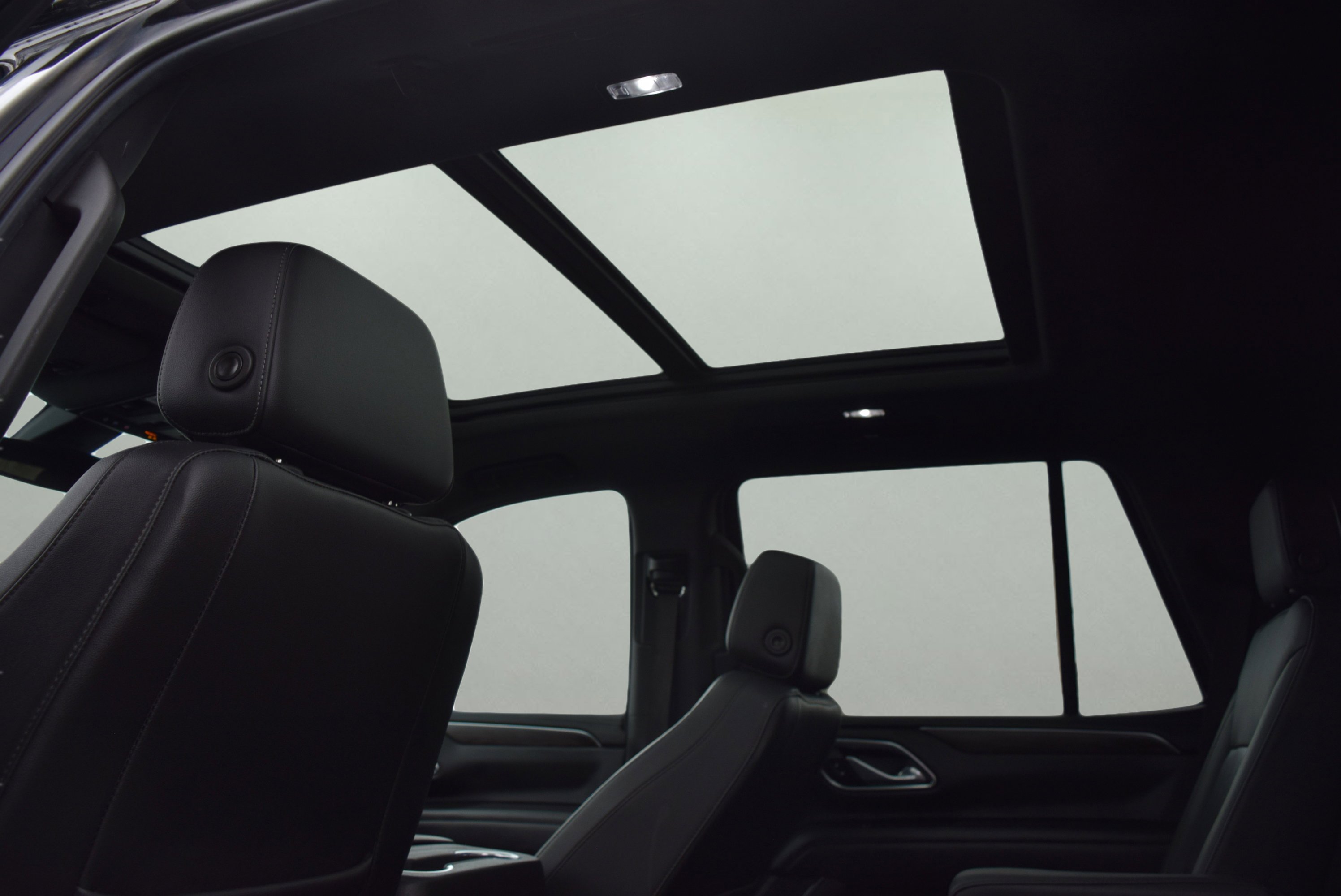 Used 2021 Chevrolet Tahoe Z71 w/ Z71 Signature Package image 12