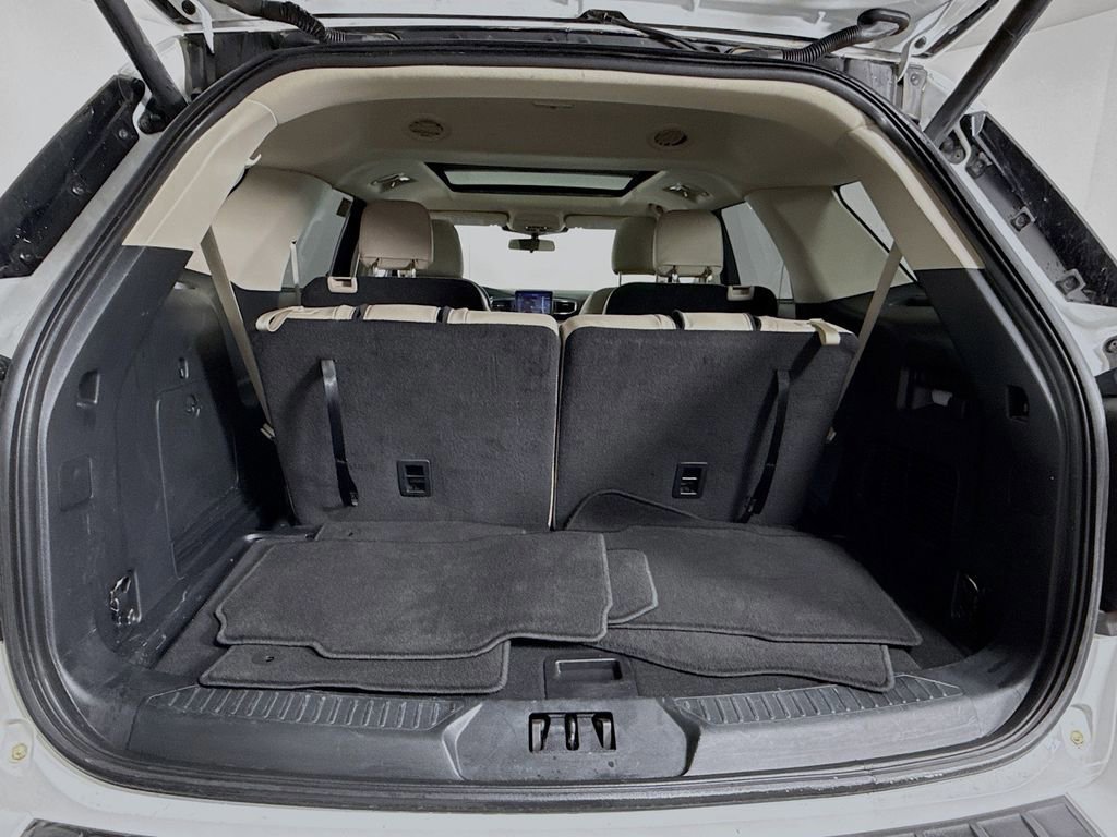 Certified 2023 Ford Explorer XLT w/ Equipment Group 202A image 27