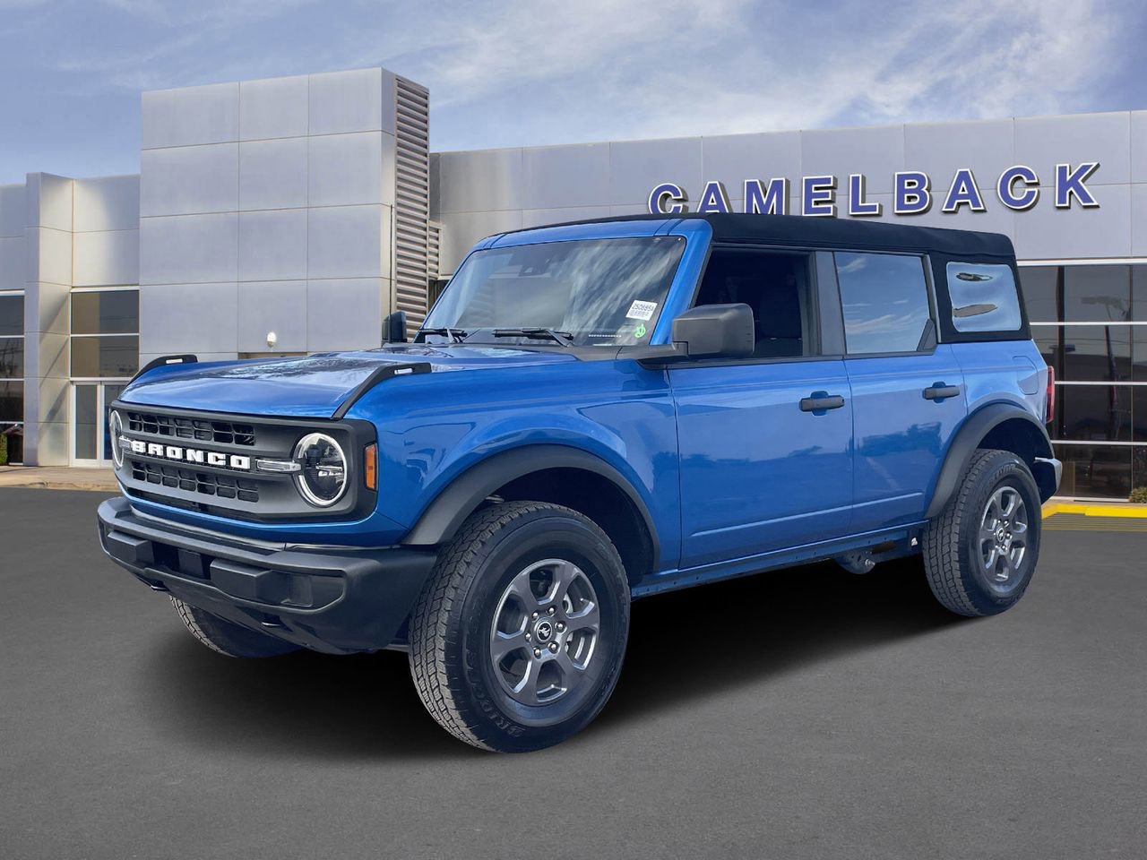 Certified 2025 Ford Bronco Big Bend image 3