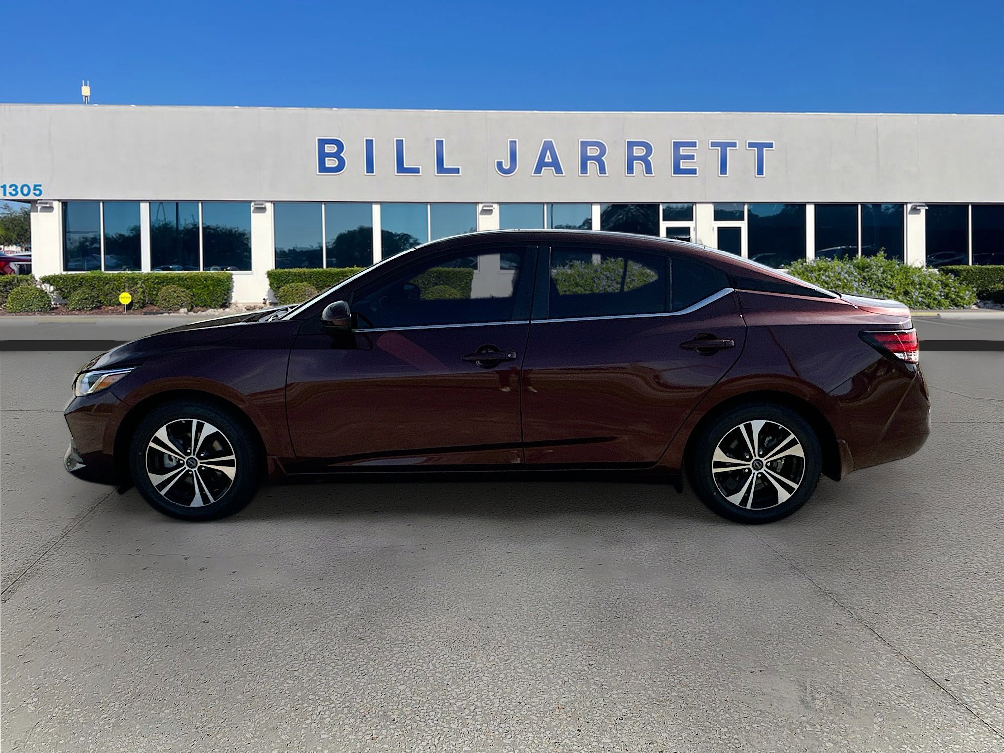 Used 2022 Nissan Sentra SV w/ Trunk Package image 2