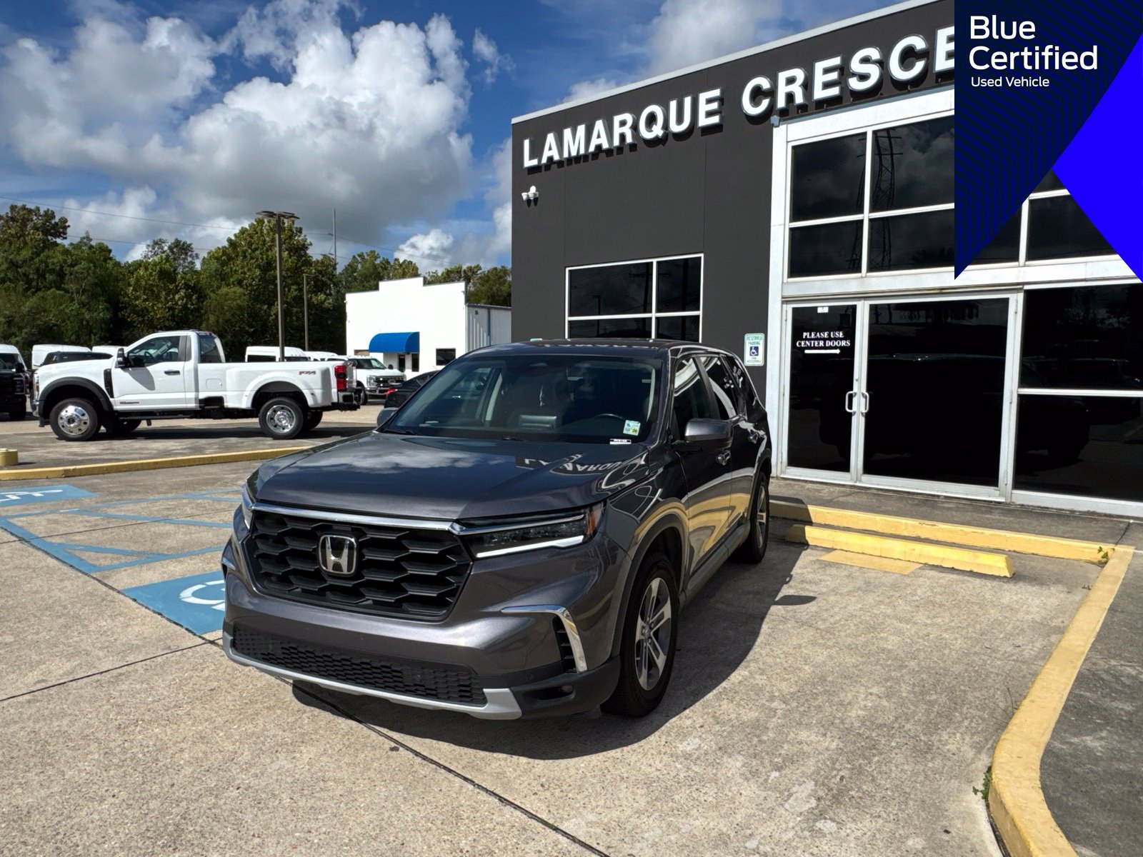 Used 2025 Honda Pilot EX-L image 8