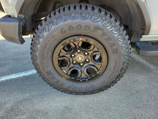 Certified 2023 Ford Bronco Big Bend w/ Sasquatch Package AWD/4WD image 7