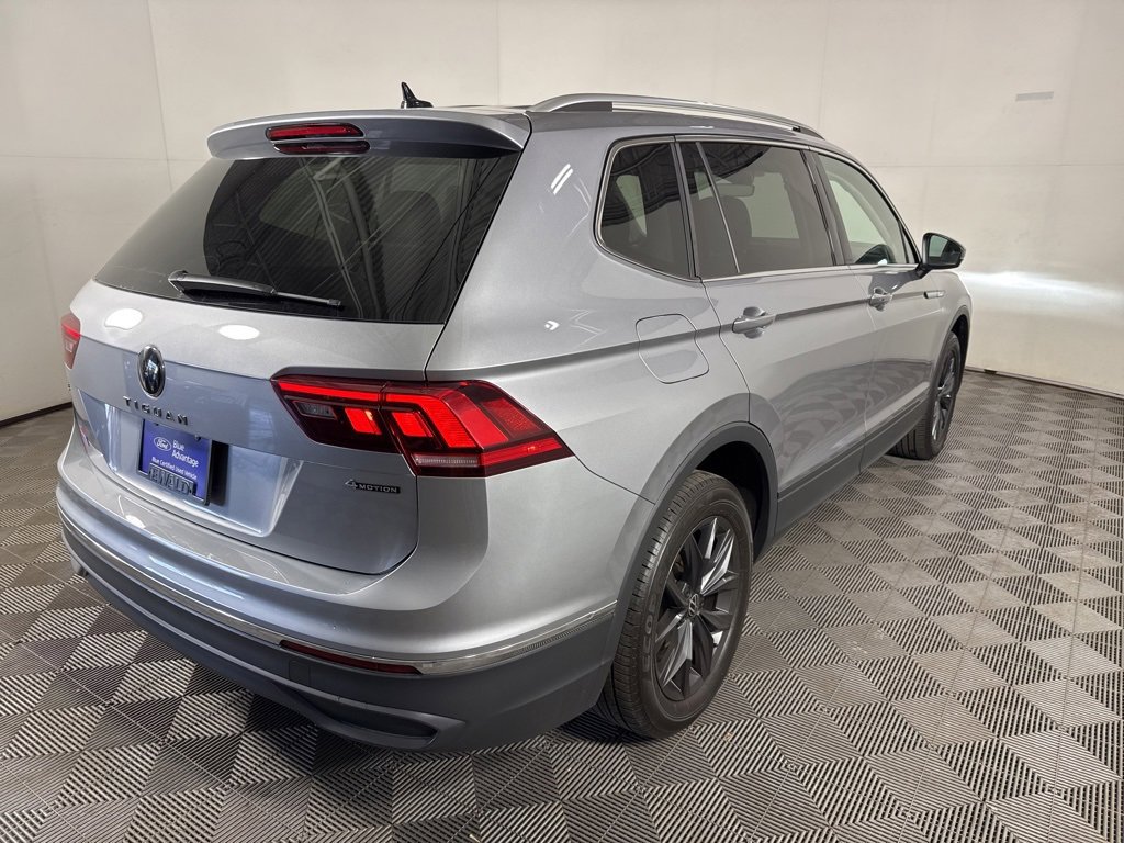 Used 2024 Volkswagen Tiguan SE image 11