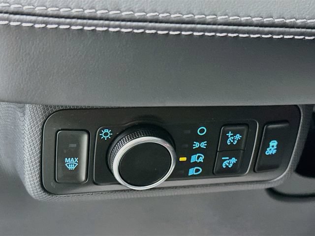 Certified 2025 Ford Mustang Mach-E Premium AWD/4WD image 16