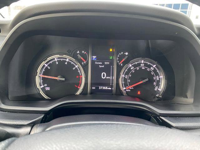 Used 2024 Toyota 4Runner TRD Off-Road Premium AWD/4WD image 18