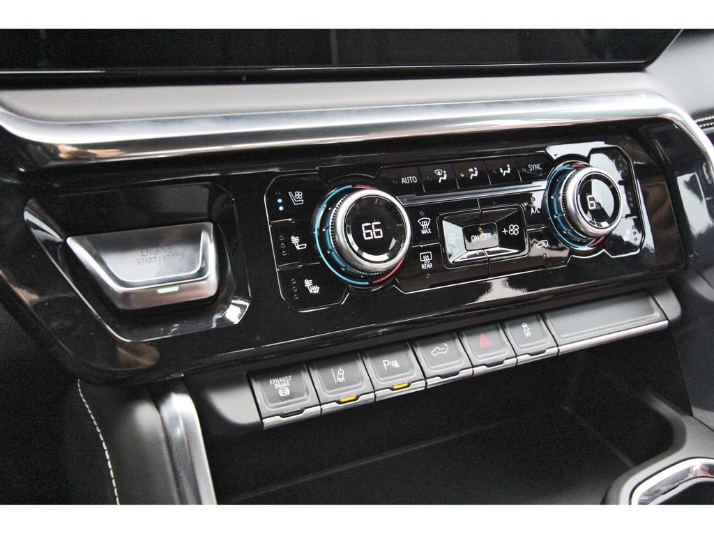 Used 2024 GMC Sierra 3500 Denali Ultimate AWD/4WD image 27