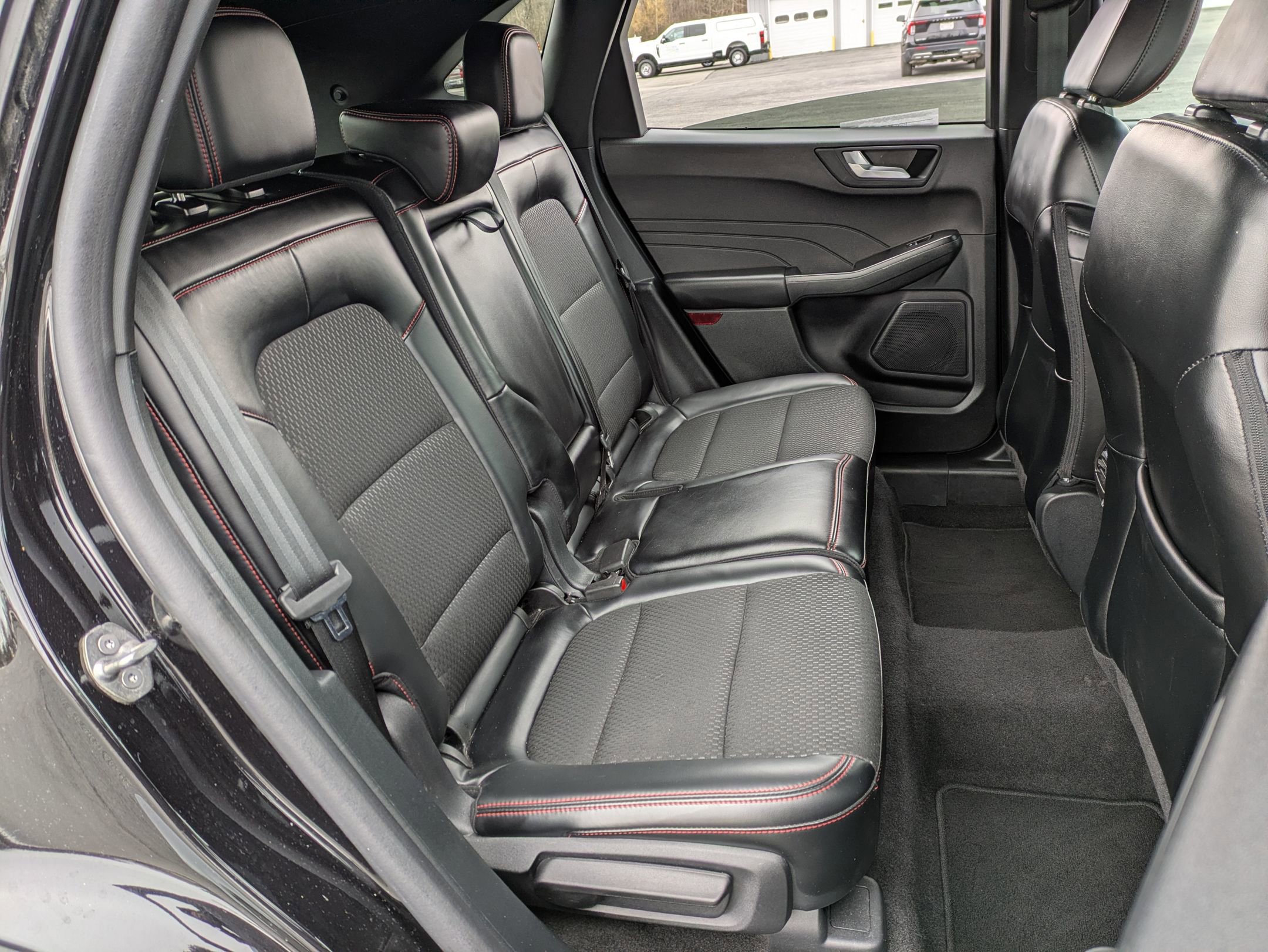 Certified 2025 Ford Escape ST-Line Select AWD/4WD image 20