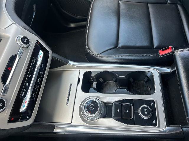 Certified 2022 Ford Explorer XLT w/ Equipment Group 202A AWD/4WD image 15