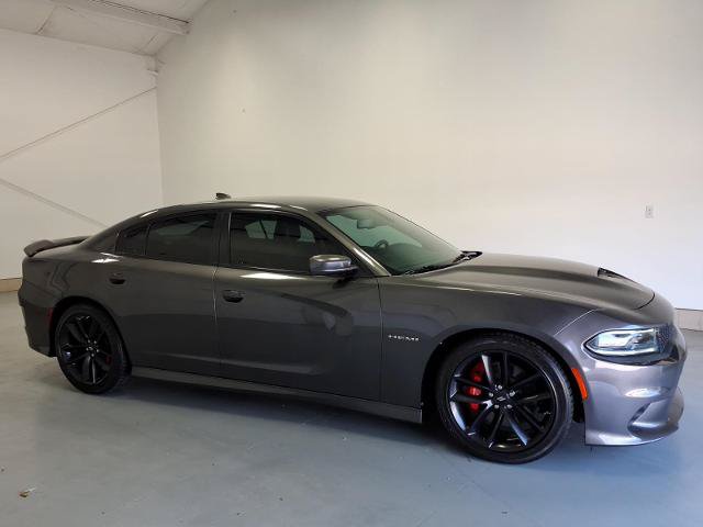 Used 2022 Dodge Charger R/T w/ Plus Group RWD image 2