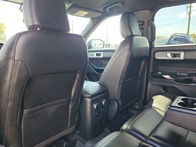 Certified 2022 Ford Explorer ST-Line w/ Class IV Trailer Tow Package image 15