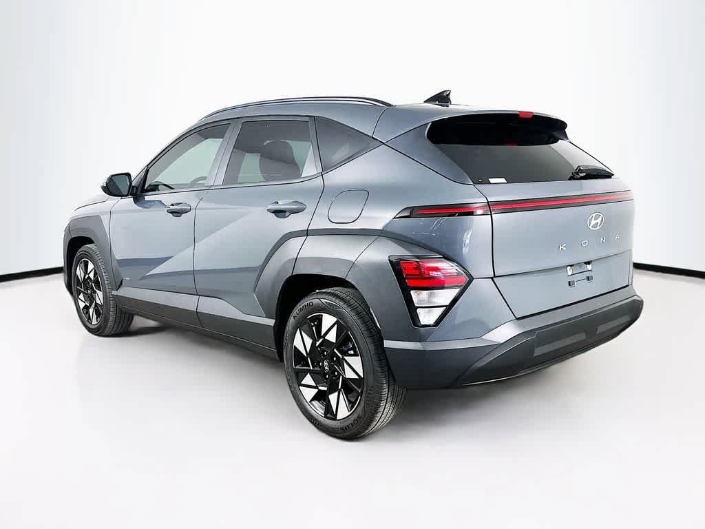 Used 2025 Hyundai Kona SEL FWD image 4