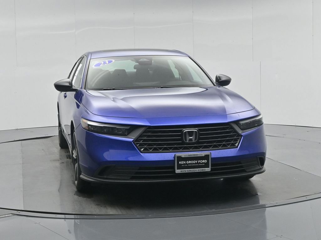 Used 2023 Honda Accord Sport image 3