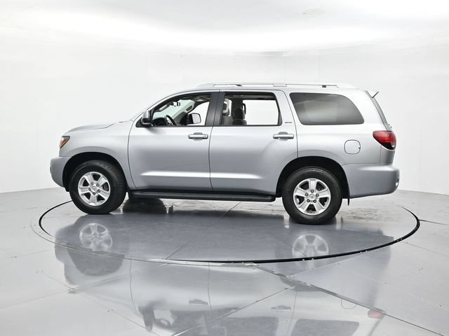 Used 2022 Toyota Sequoia SR5 AWD/4WD image 8