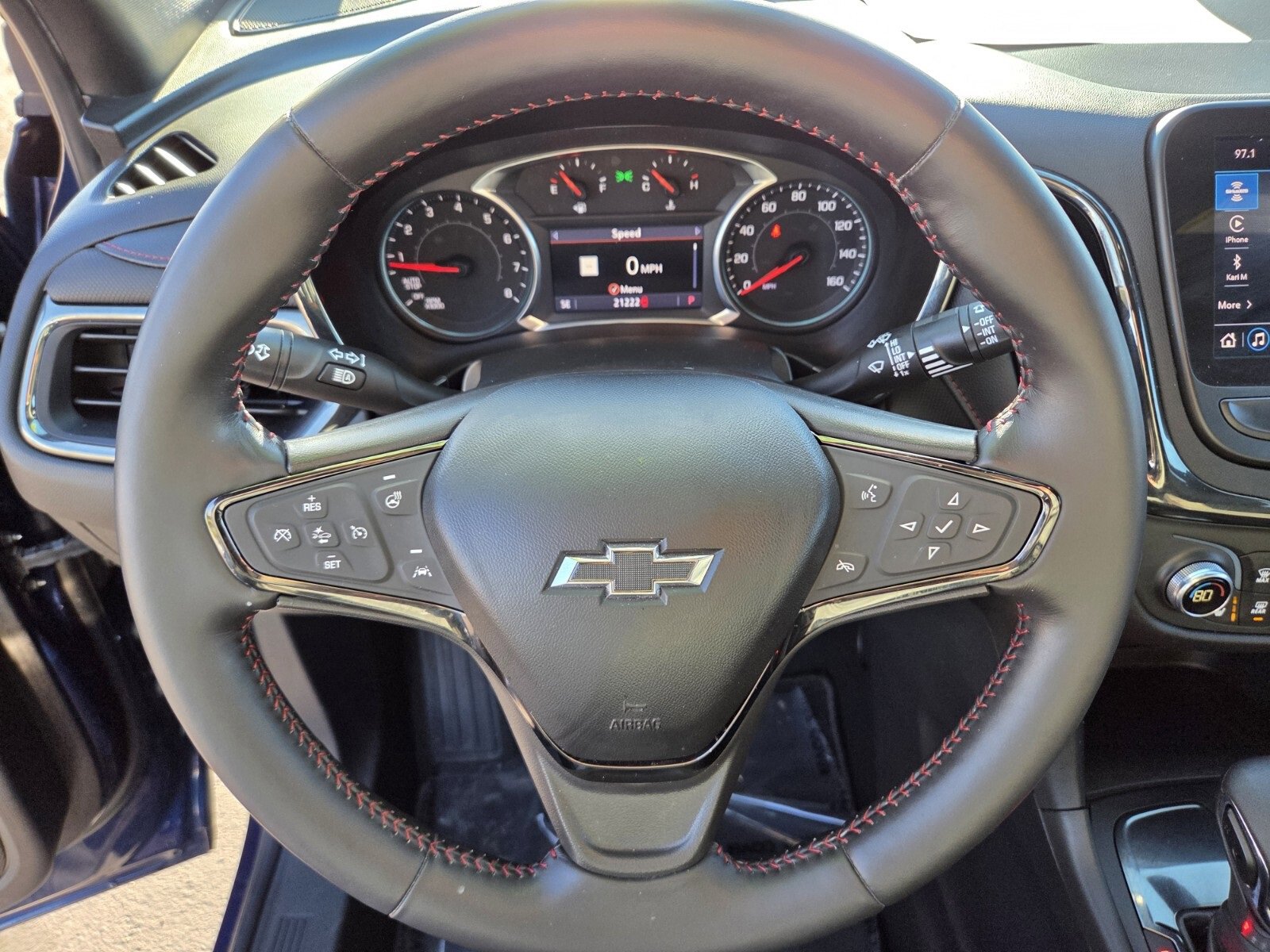 Used 2022 Chevrolet Equinox RS w/ Infotainment Package image 18