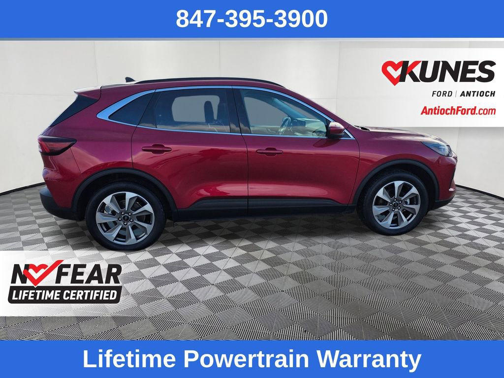 Certified 2025 Ford Escape Platinum w/ Premium Technology Package image 8