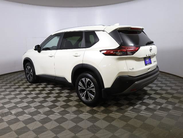 Used 2023 Nissan Rogue SV w/ SV Premium B Package image 2