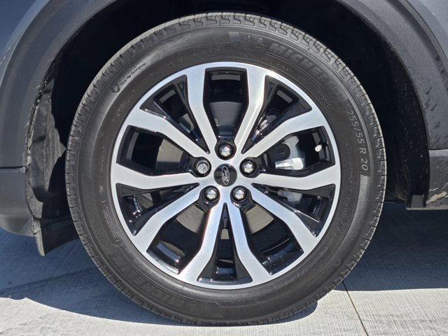 Certified 2023 Ford Explorer ST-Line w/ Class IV Trailer Tow Package image 10