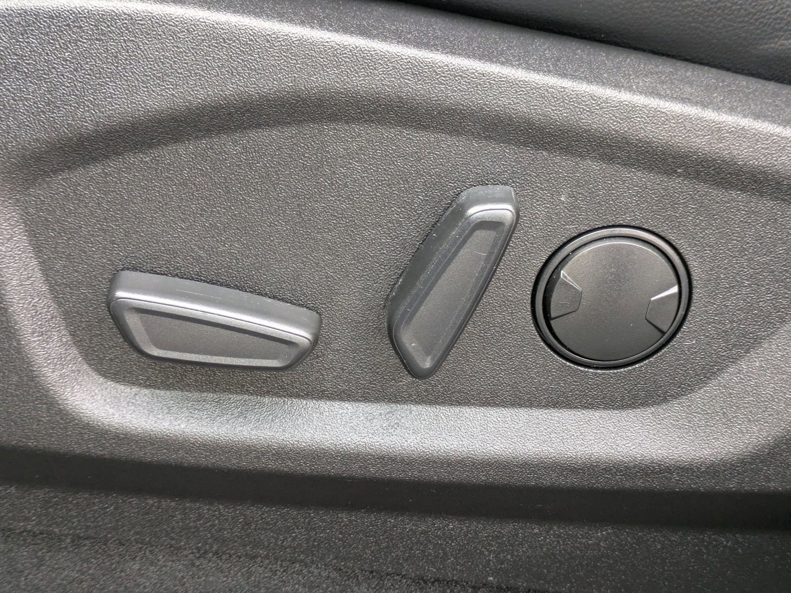 Certified 2024 Ford Edge SEL w/ Convenience Package image 22